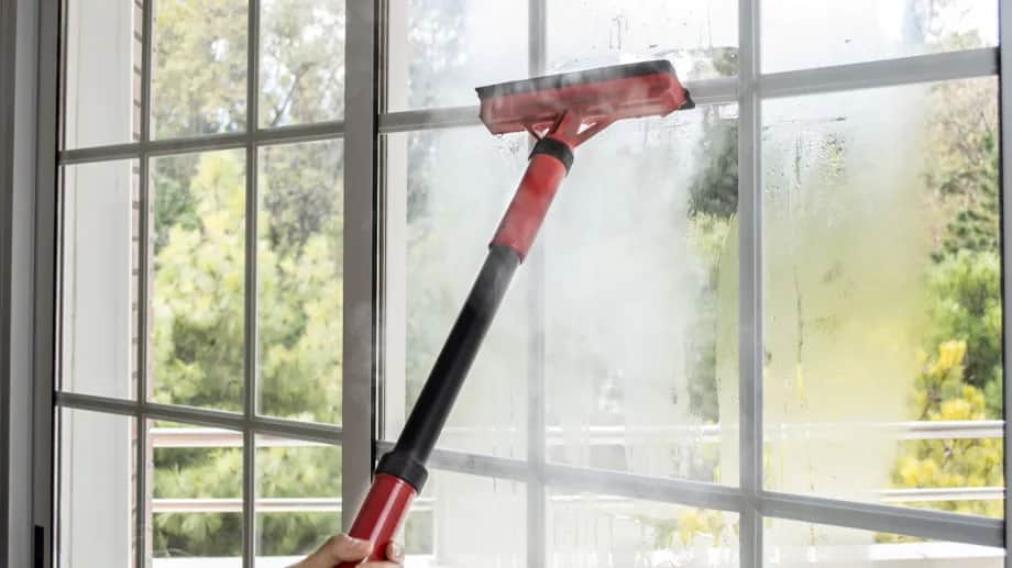 Czy parownica może myć okna? Poznaj skuteczną metodę czyszczenia