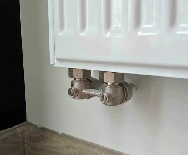 Jak zdjąć grzejnik bez stresu – krok po kroku z ważnymi wskazówkami