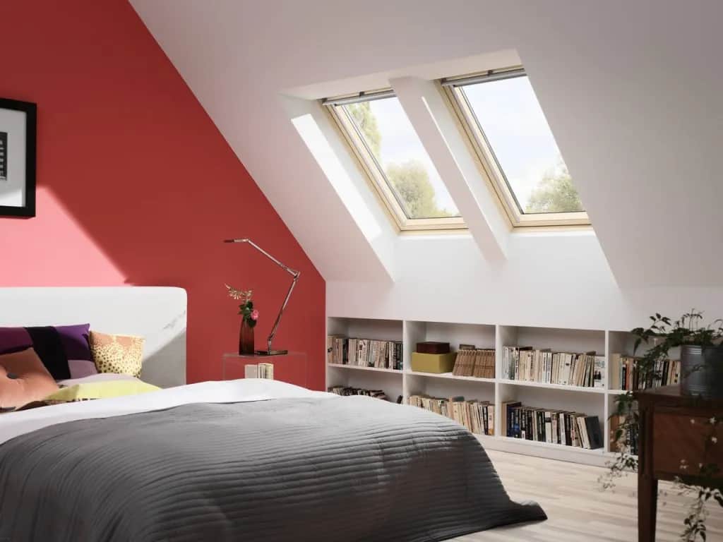 Czy okna dachowe to dobry wybór? Kluczowe zalety i wady montażu.