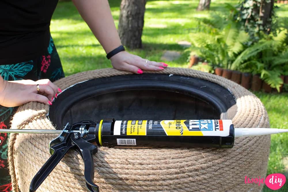 Jak zrobić kwietniki z opon: 8 prostych kroków DIY + porady