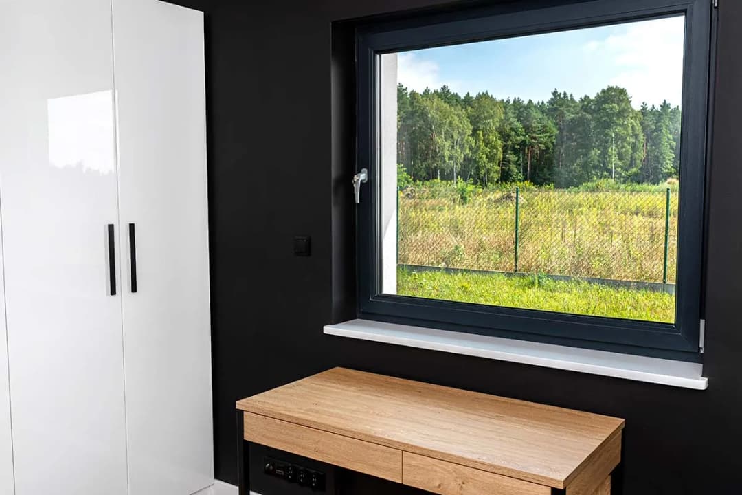 Jaki kolor parapetu do okien antracyt? Zaskakujące połączenia kolorów.